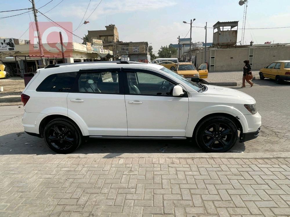 دودج جورني